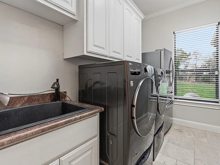 1028 Villa Hill Dr — Photo 29