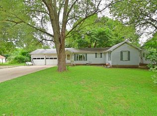 1521 S 12th St, Goshen, IN 46526
