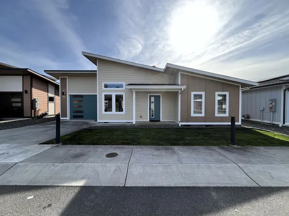 3015 Nellie Way, Fortuna, CA 95540