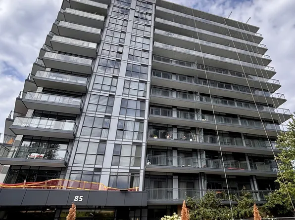 85 The Donway W #101, Toronto, ON M3C 0L9