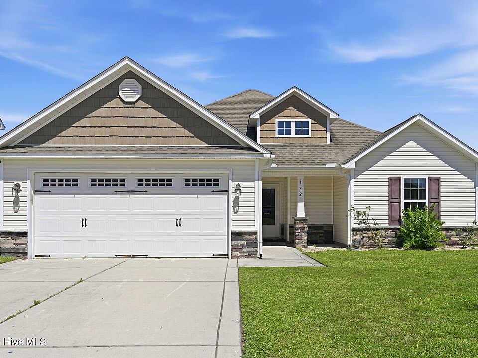 1st image of 132 Cavalier Drive