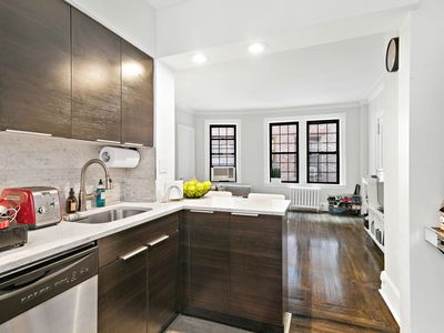 6 Burns St #311, Queens, NY, 11375