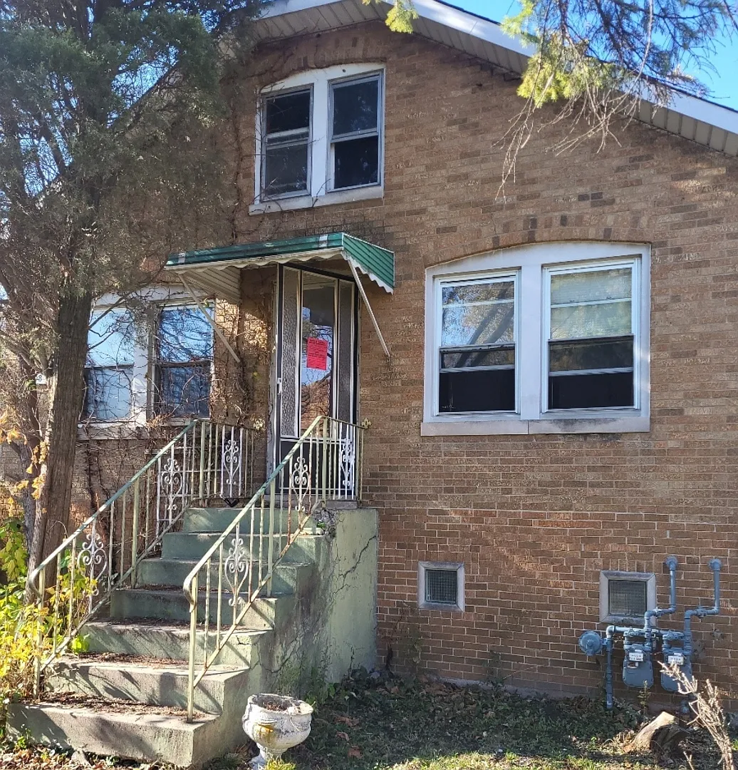 7808 Banks St photo 1