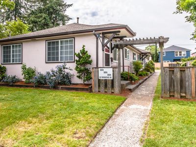 5800-5808 SE Woodstock Blvd, Portland, OR, 97206