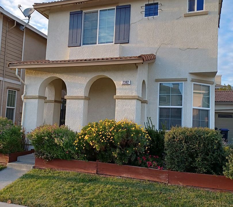 1st image of 2382 White Dr