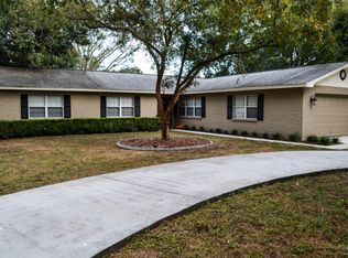 11017 Saginaw Dr, Temple Terrace, FL 33617