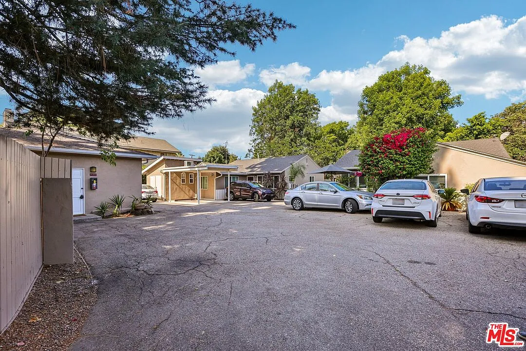 2 bed, 2.0 bath, 1050 sqft, $2,750 — Photo 4
