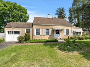 85 Wilmot Rd, Hamden, CT 06514