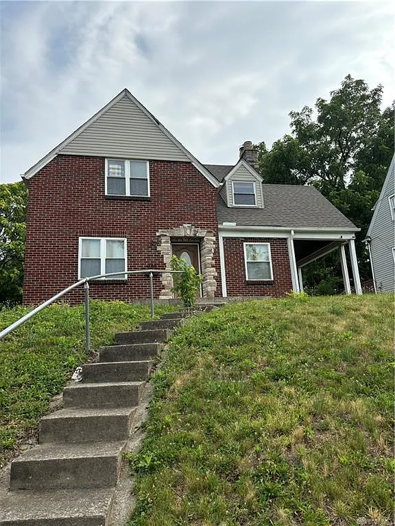 3 bed, 2.0 bath, 1610 sqft, $1,800 — Photo 1