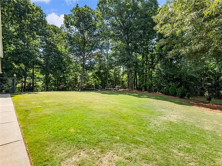 3965 Hamilton View Way — Photo 62