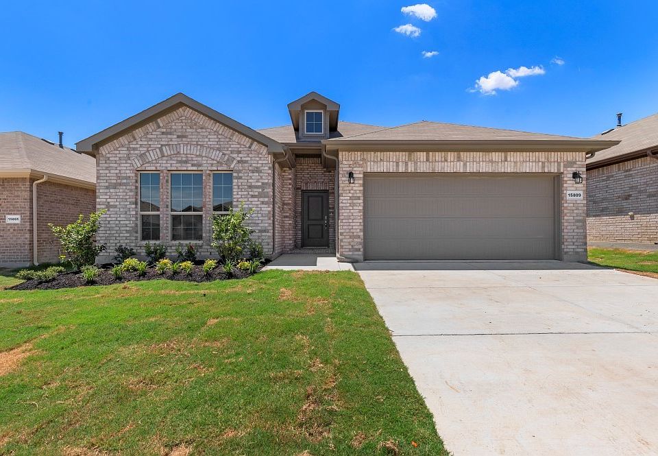 1st image of 209 Drumcliffe Dr