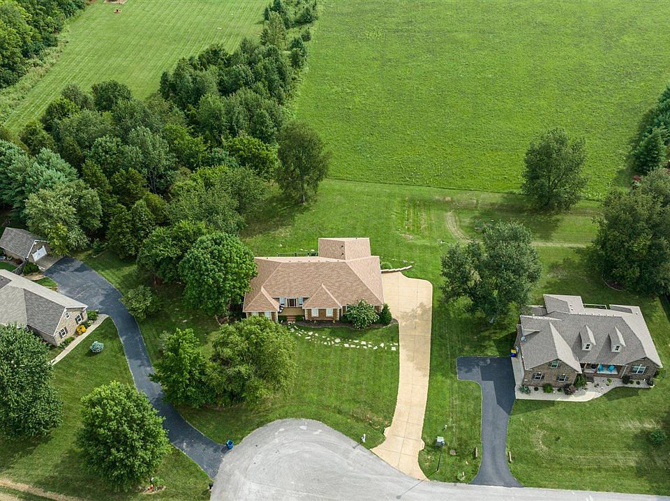 732 Hunters Pointe Ct, Bowling Green, KY 42104 MLS RA20233662 Zillow