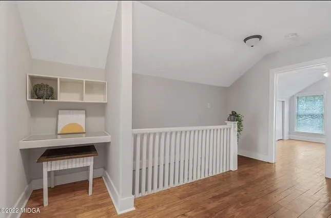322 Pio Nono Ave — Photo 5