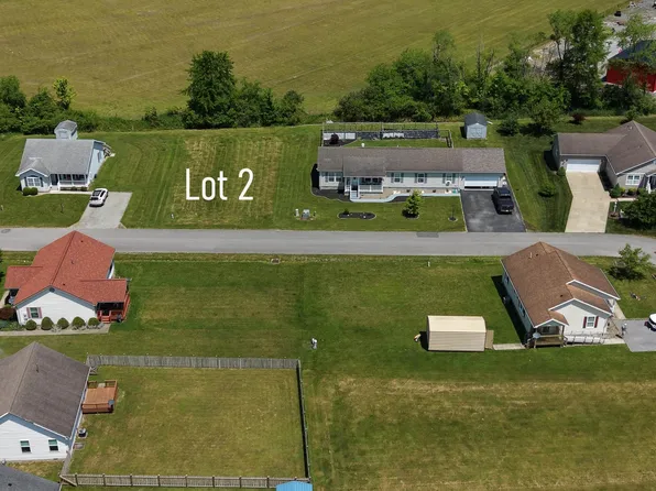 2 Grace Cir, Elkins, WV 26241
