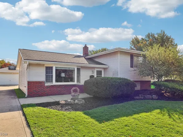 1317 Jackie Ln, Mayfield Heights, OH 44124