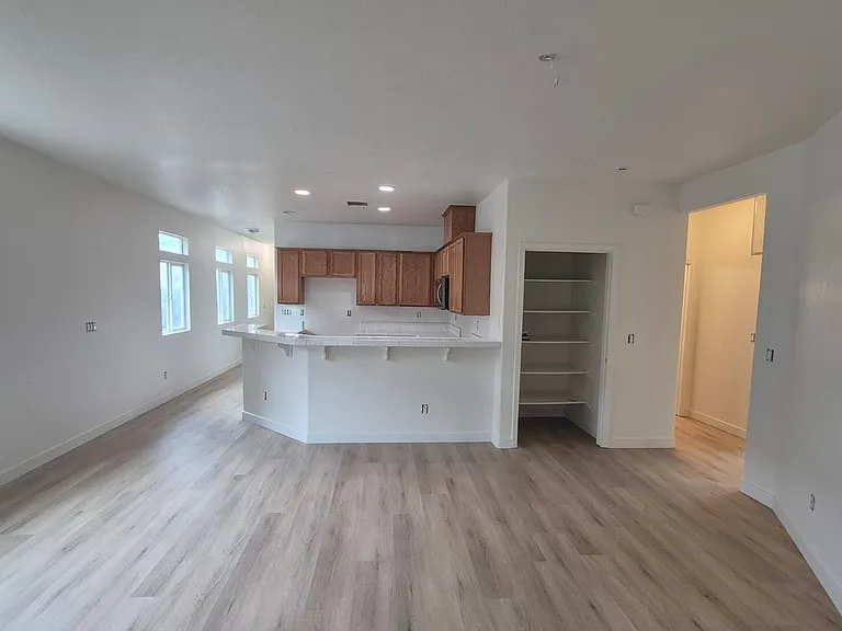 8836 Avalon Hills Way — Photo 10