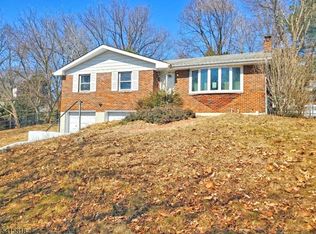 52 Valley View Rd, High Bridge, NJ 08829
