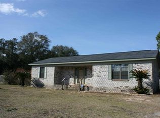 6110 Carr Rd, Milton, FL 32583