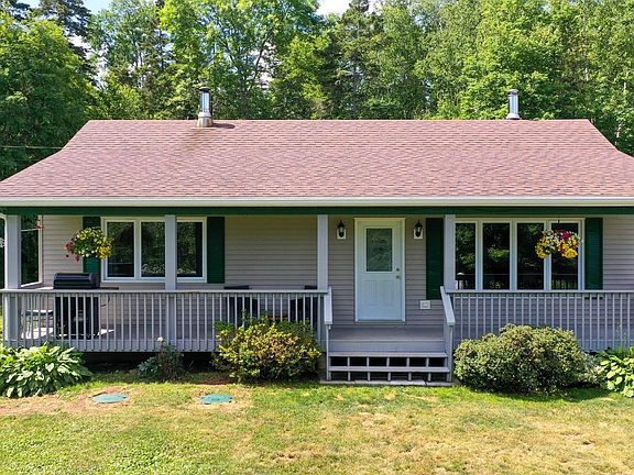 2nd image of 786 Blue Rocks Rd