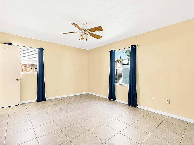 7883 Blackwood Ln — Photo 17