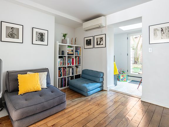 3rd image of 66 1/2 Newel St #1/2