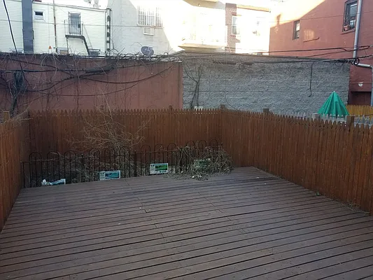 Rented by Corcoran | media 25