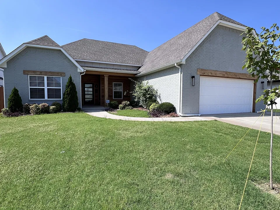 2225 Bretford Way