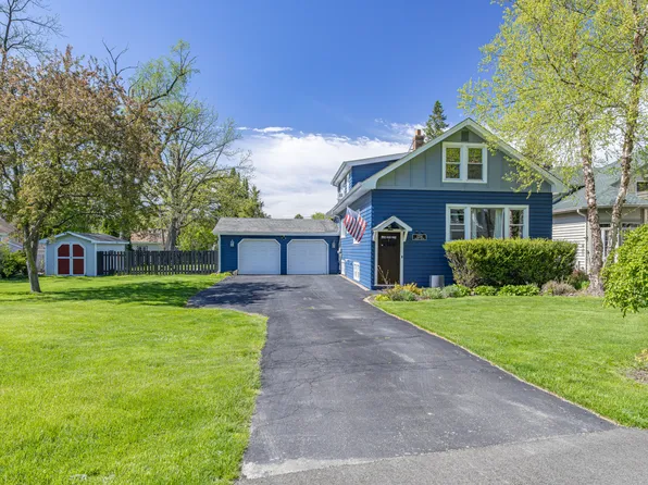 1214 Lincoln Ave, Fox River Grove, IL 60021