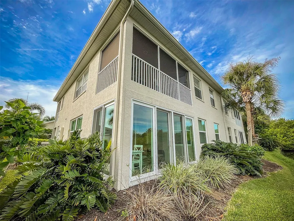 1802 Auburn Lakes Cir