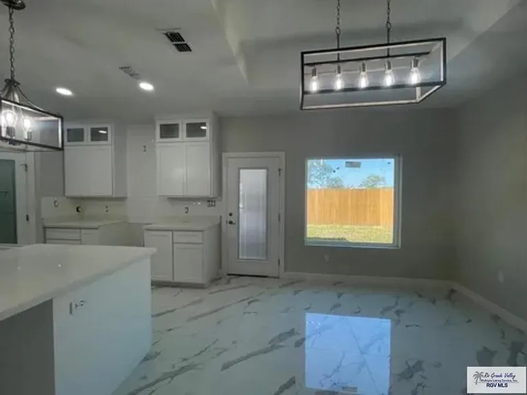 5417 Tulip Ct — Photo 6