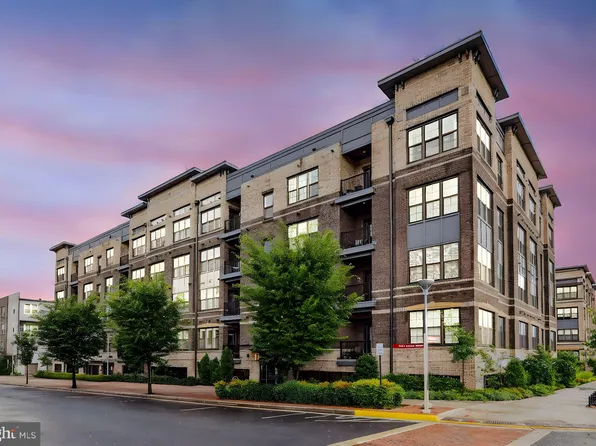 2324 Wind Charm St Unit 307, Herndon, VA 20171