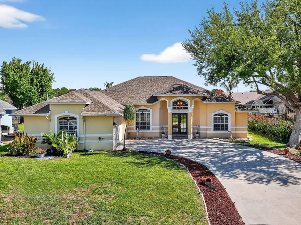 544 SE Nome Drive, Port St Lucie, FL 34984