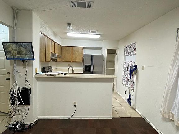 3rd image of 5919 Richard Carlton Blvd
