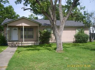 2906 Cherry St, Victoria, TX 77901