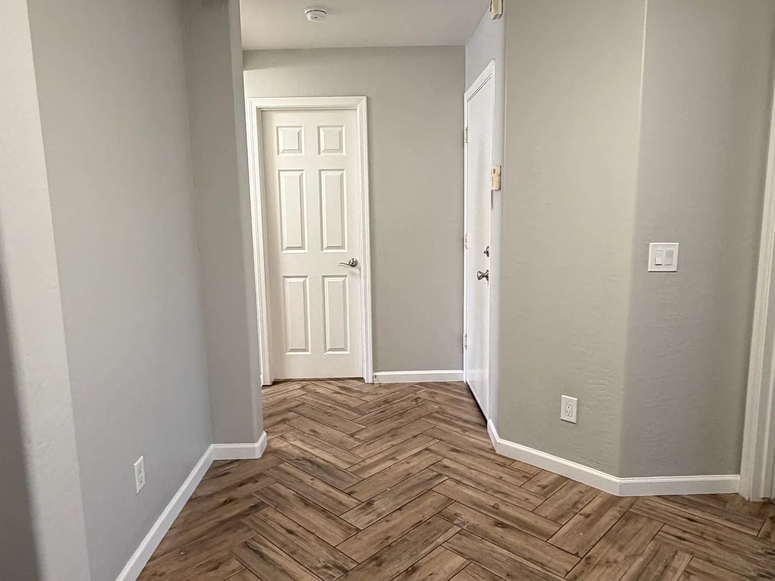 4 bed, 2154 sqft, $2,250 — Photo 3