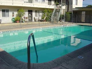 2nd image of 840 N Campus Ave APT D