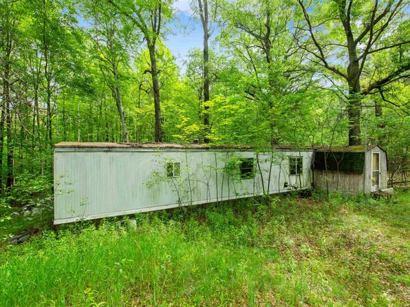 W3017 Hale School Rd, Peshtigo, WI 54157