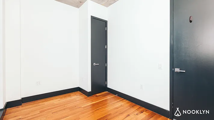 Rented by Nooklyn NYC LLC | media 73