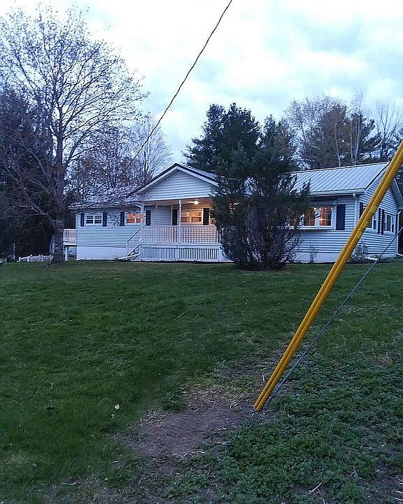 1st image of 12 Eastview Hts