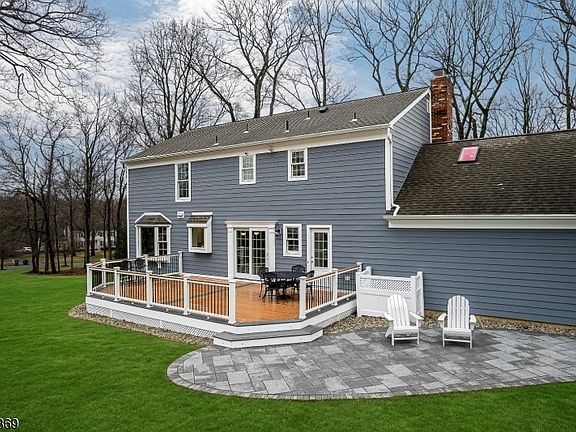 2nd image of 3 Kerry Pl