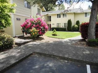 14125 NE 7th Pl APT 3, Bellevue, WA 98007