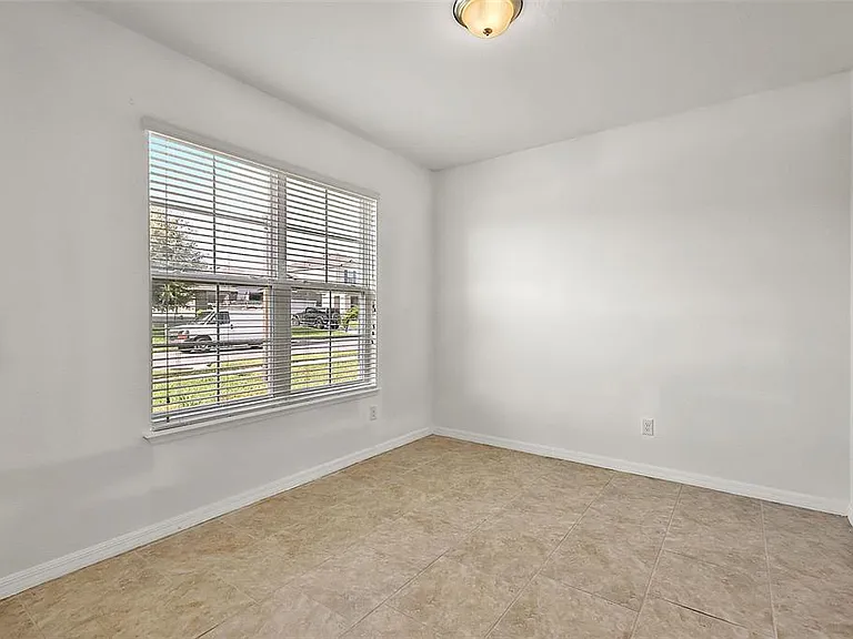 16459 Centipede St — Photo 9