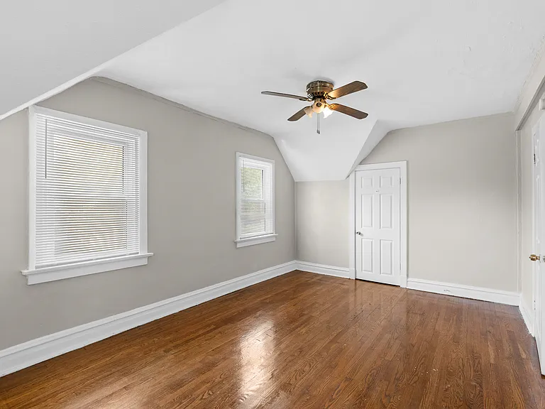 6927 Raymond Ave — Photo 8