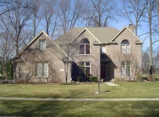 8806 Oak Valley Rd, Holland, OH 43528