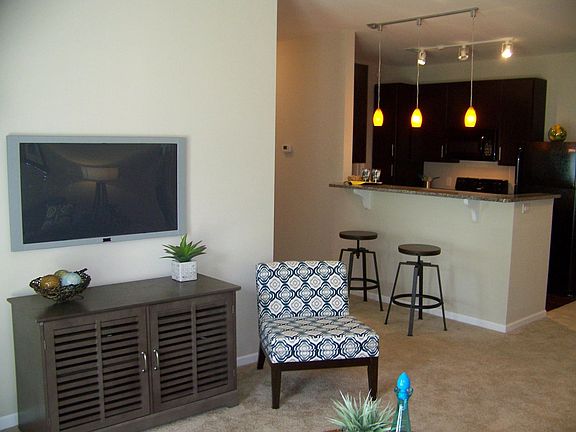 3rd image of 7133 Castle Way #1641497