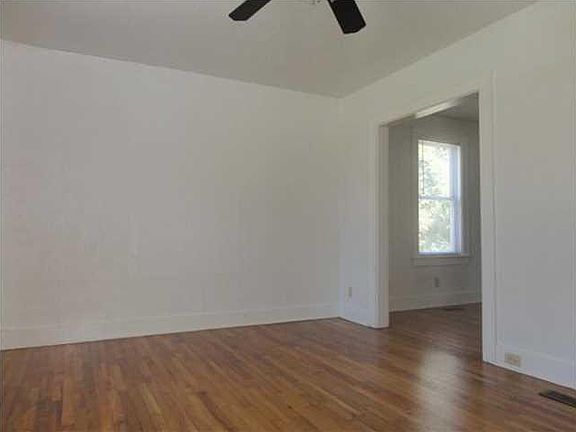 5th image of 2857 Alabama Dr