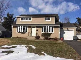 436 Warfield Rd, North Plainfield, NJ 07063