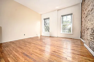 Rented by Urbane Brokerage