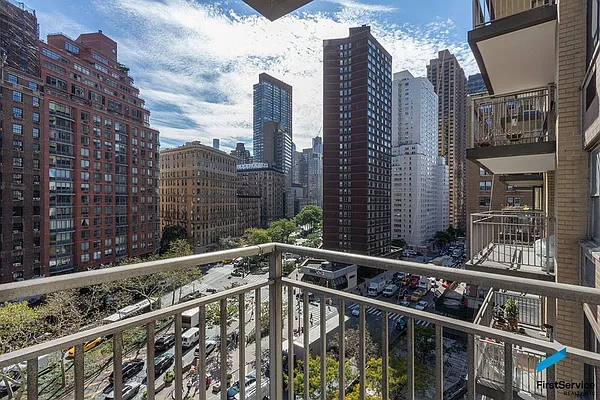 Rented by FirstService Realty (legacy) | media 49