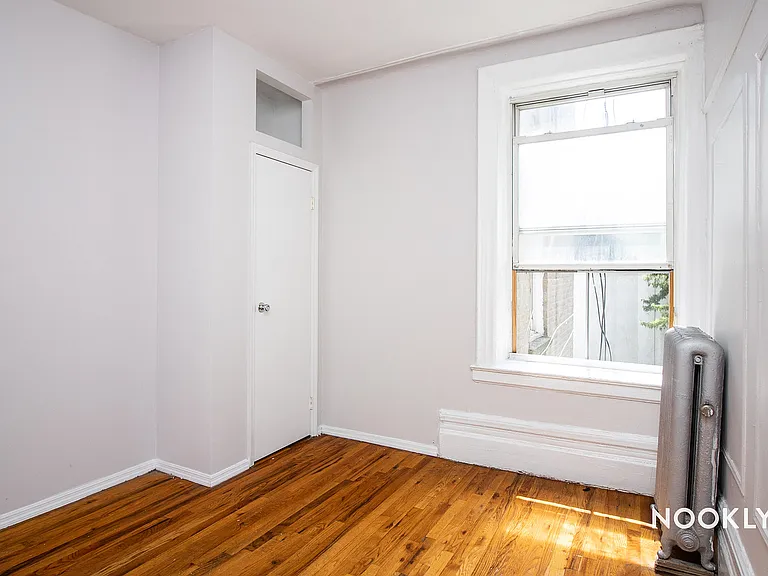 784 Saint Johns Pl #4R — Photo 3